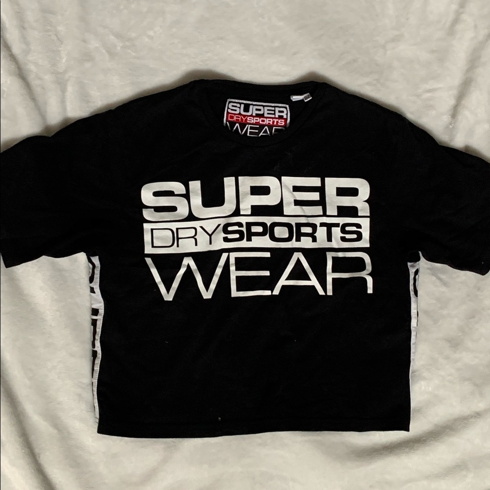 Super Dry Crop top!!🧸